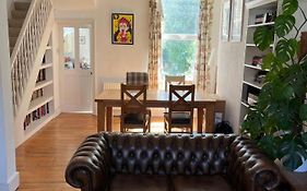 Peaceful London Retreat